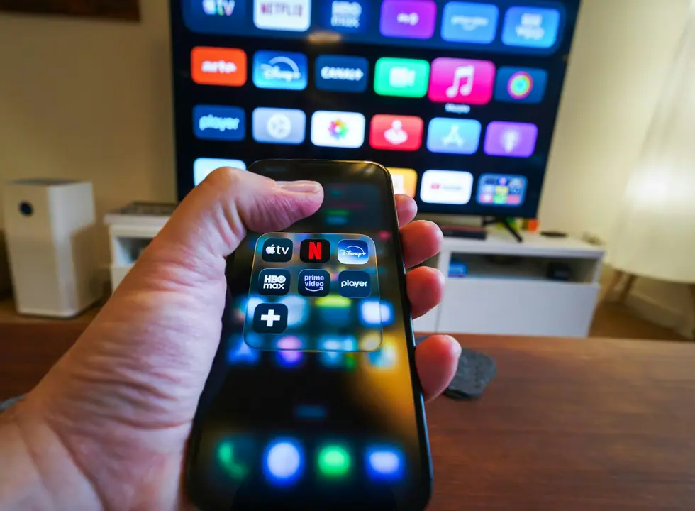 Android device controlling a smart TV streaming setup
